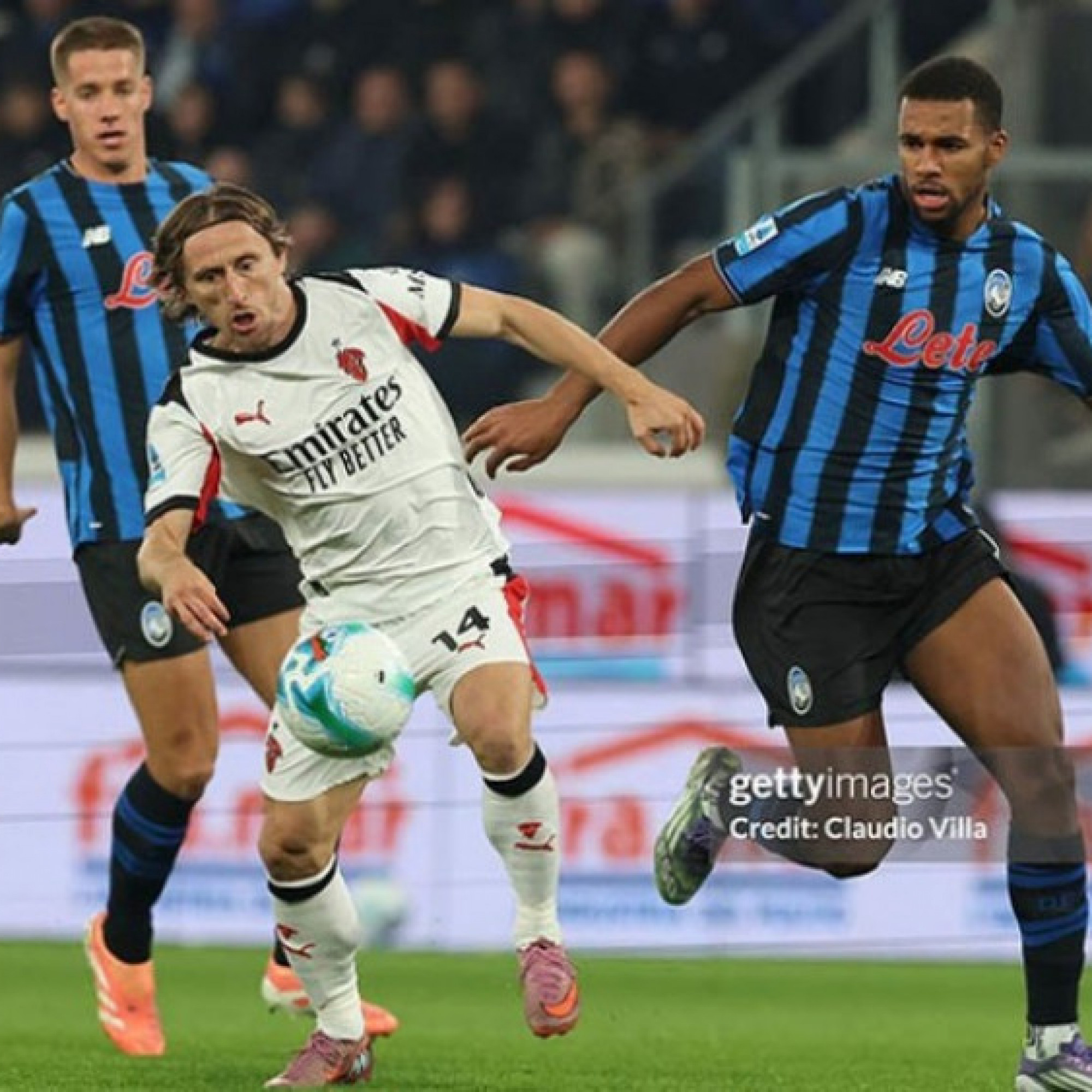 - Video bóng đá Atalanta - AC Milan: Lão tướng Modric nỗ lực, hiệp 1 tưng bừng (Serie A)
