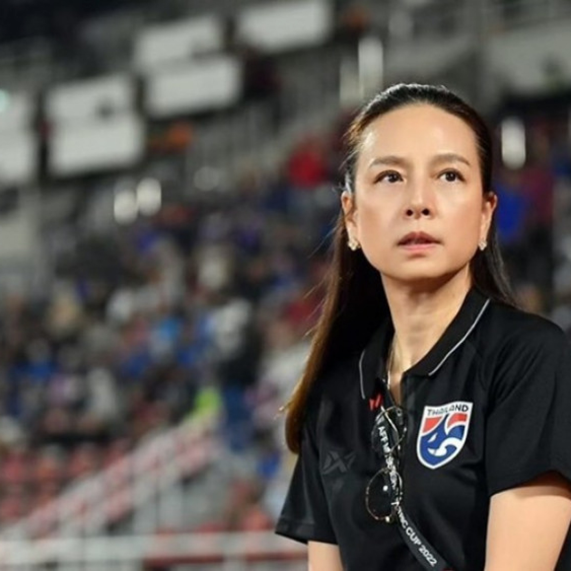 - Madam Pang cử lãnh đạo cấp cao tức tốc sang Việt Nam xin lỗi vụ nhầm quốc kỳ