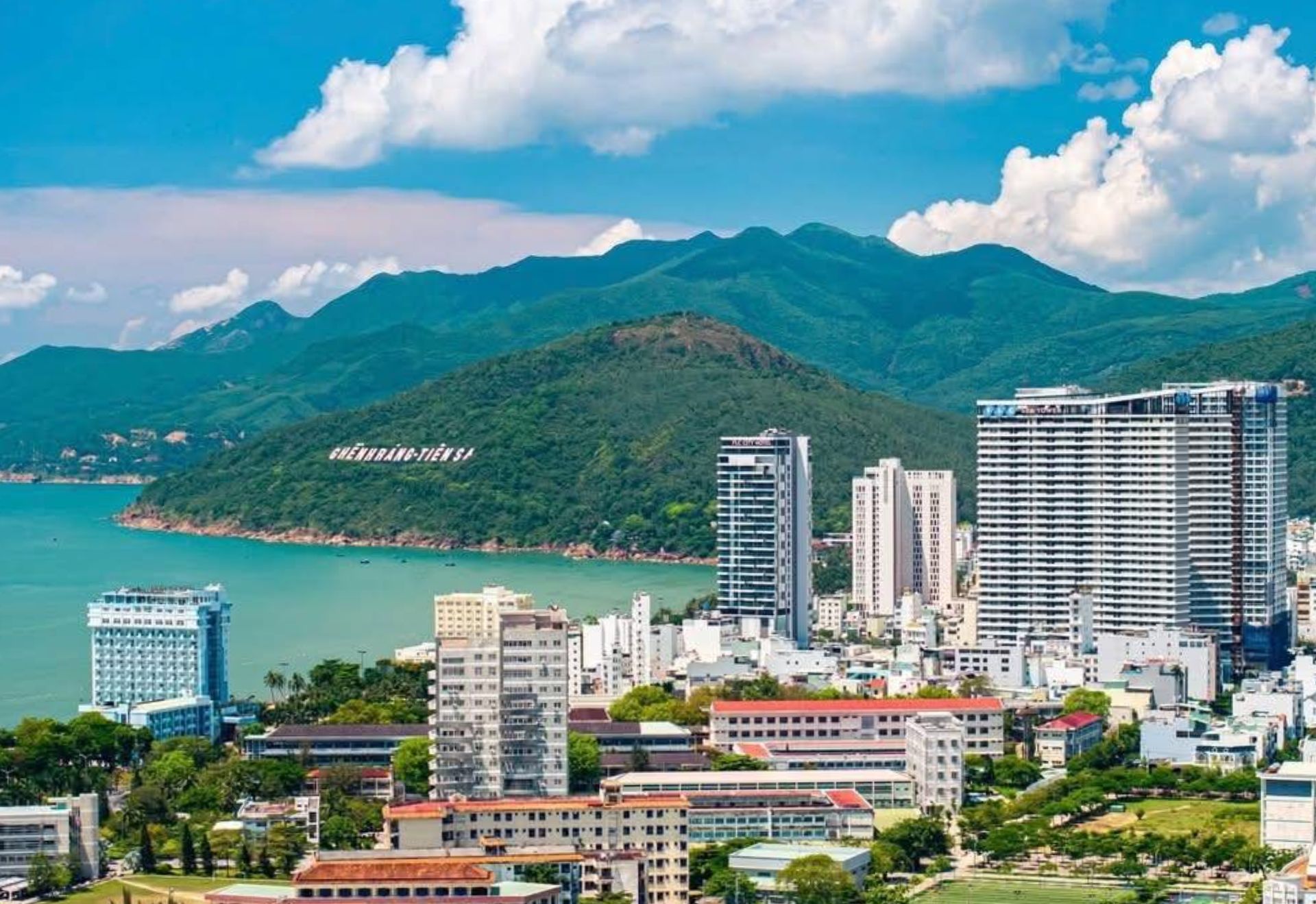 Quy Nhơn có gì hấp dẫn mà được Lonely Planet gọi tên? - 1