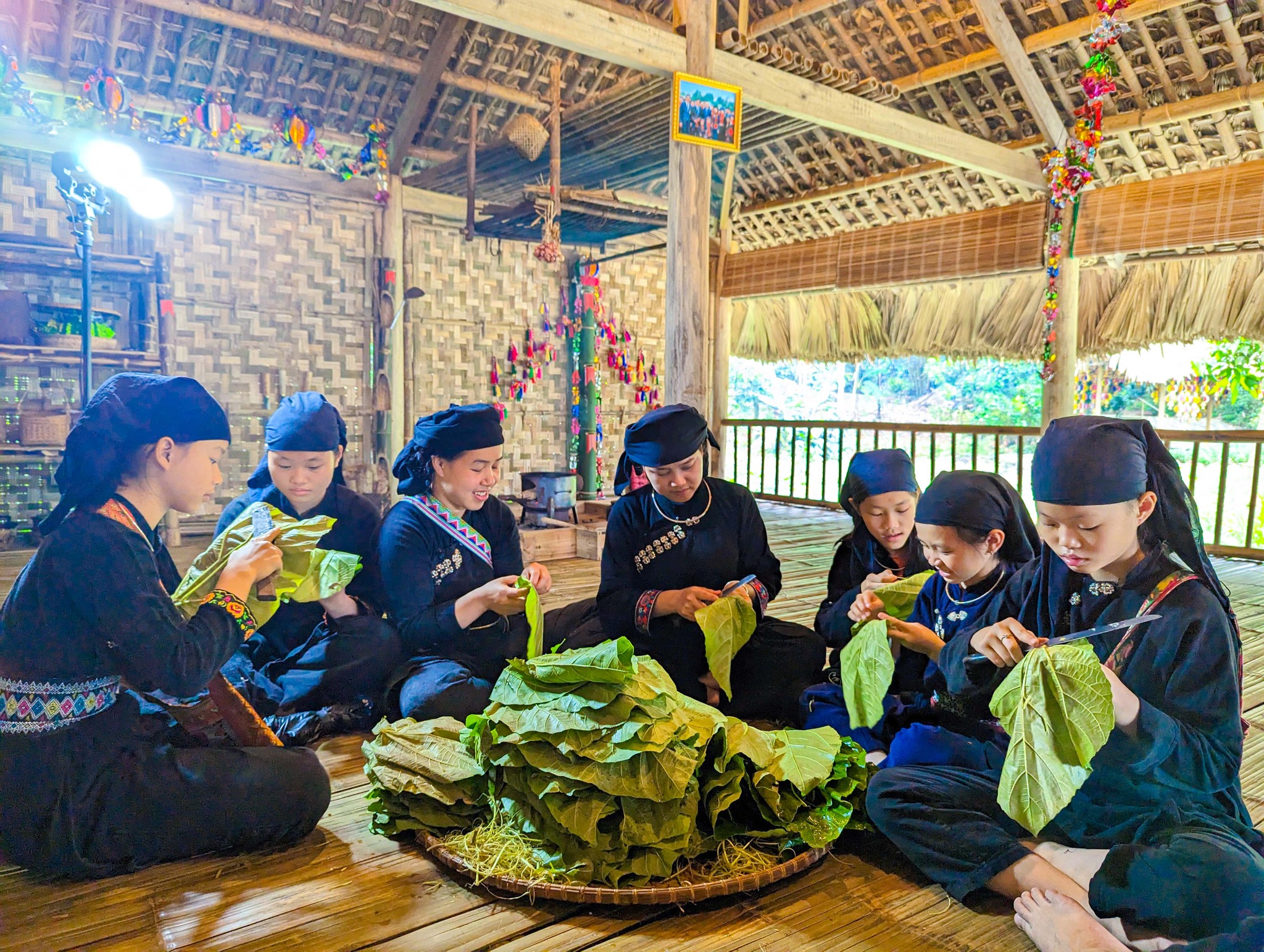 bai hoc ocop 5 sao tu thai hai cho du lich cong dong tp.hcm - 15