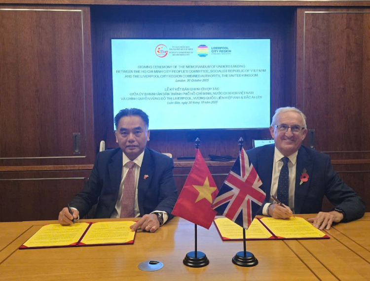 TP.HCM và Liverpool tăng cường hợp tác trong ba lĩnh vực trụ cột