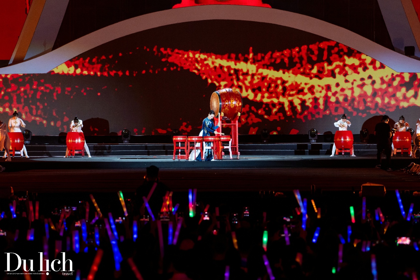 30.000 khan gia bung no cung dai tiec am nhac ha long concert 2025 - 7