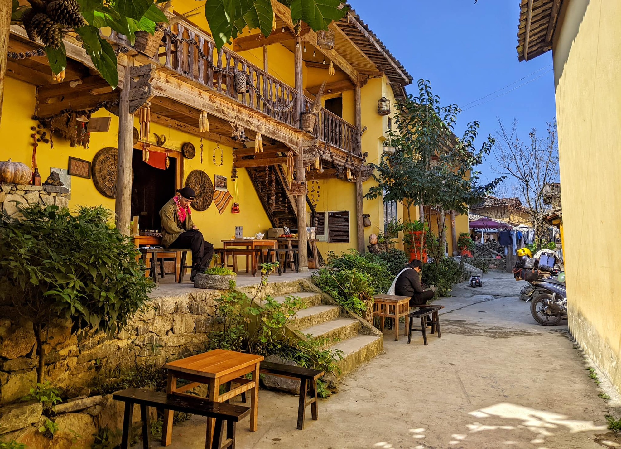 Lời cảnh báo từ những 'Làng du lịch tốt nhất' - 9