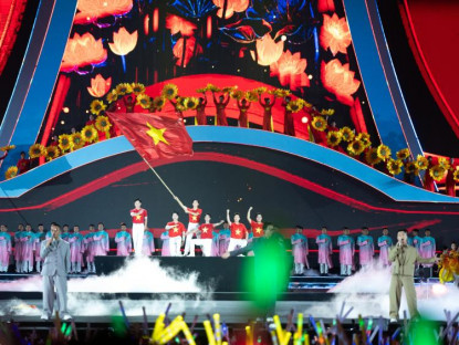  - 30.000 khán giả bùng nổ cùng đại tiệc âm nhạc Hạ Long Concert 2025