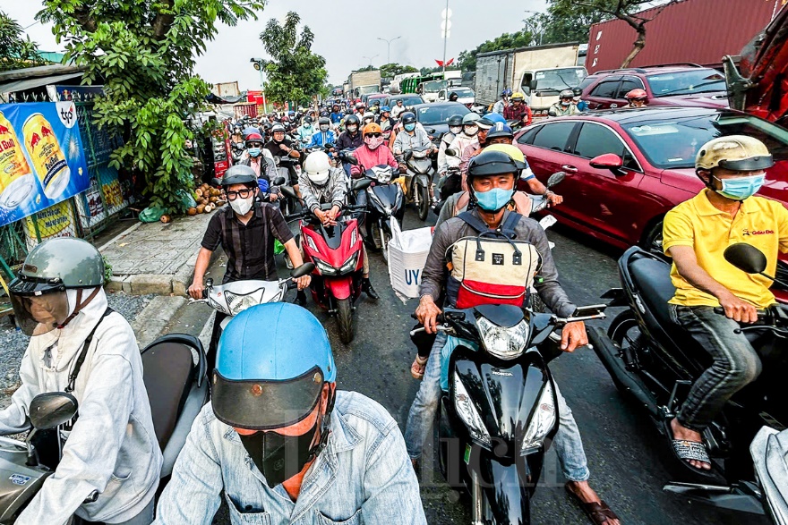TP.HCM tồn tại 186 ‘Nút thắt cổ chai’ bóp nghẹt giao thông - 2