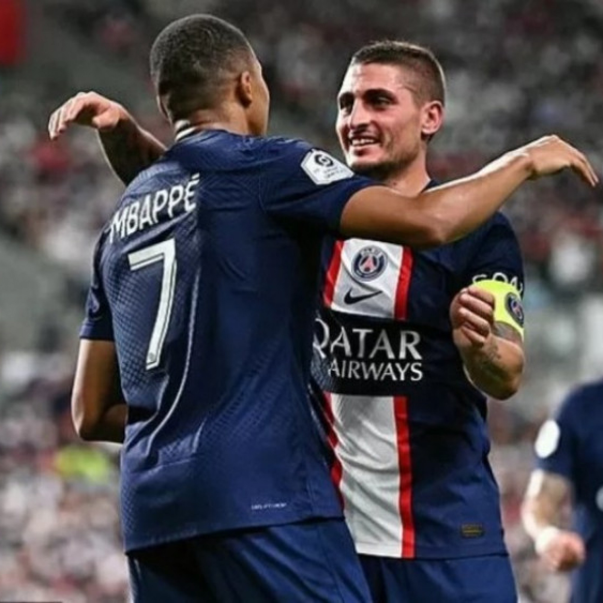 - TIn mới nhất bóng đá sáng 31/10: Đồng đội cũ tại PSG lên tiếng bênh vực Mbappe