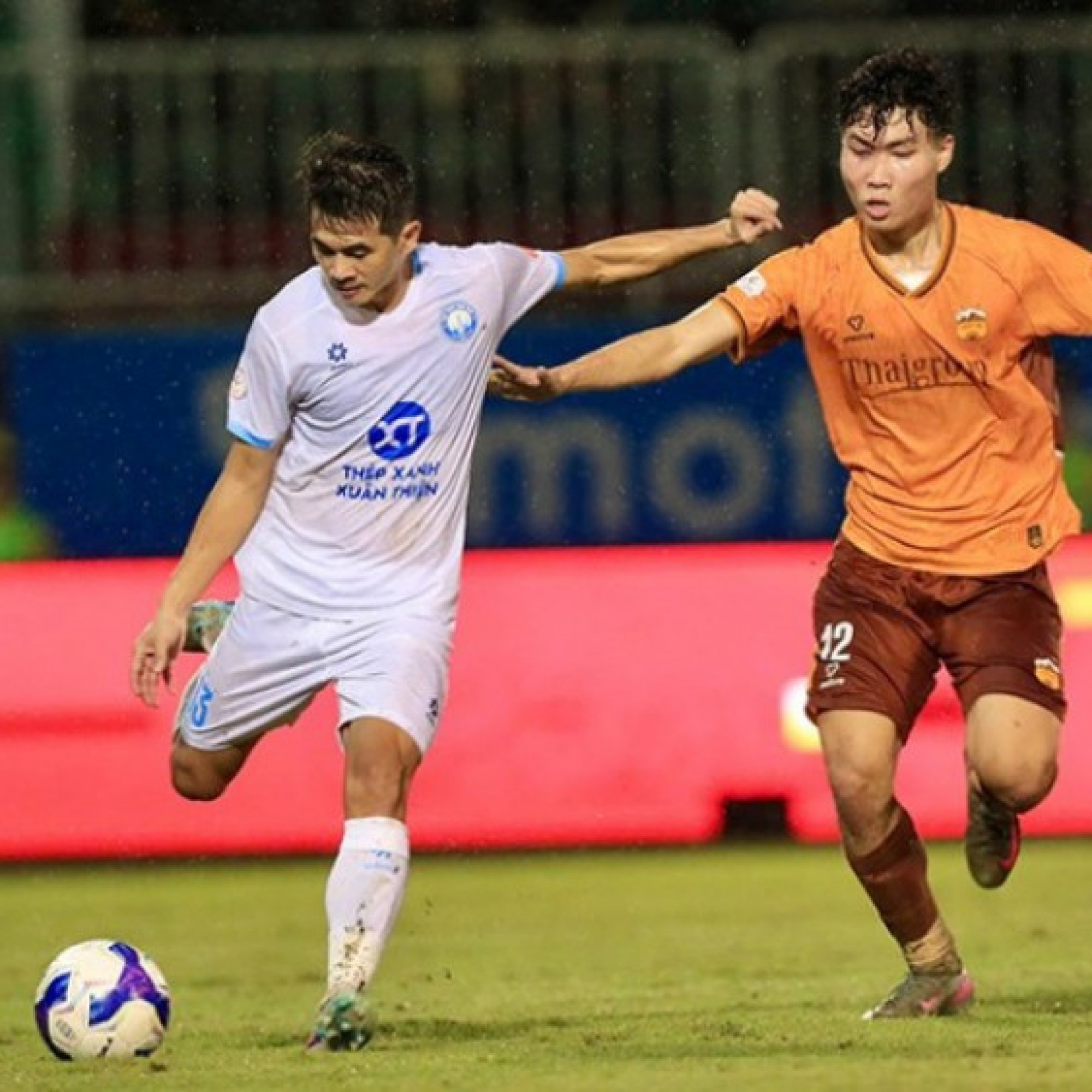 - Video bóng đá HAGL - Nam Định: Rượt đuổi hấp dẫn (V-League)