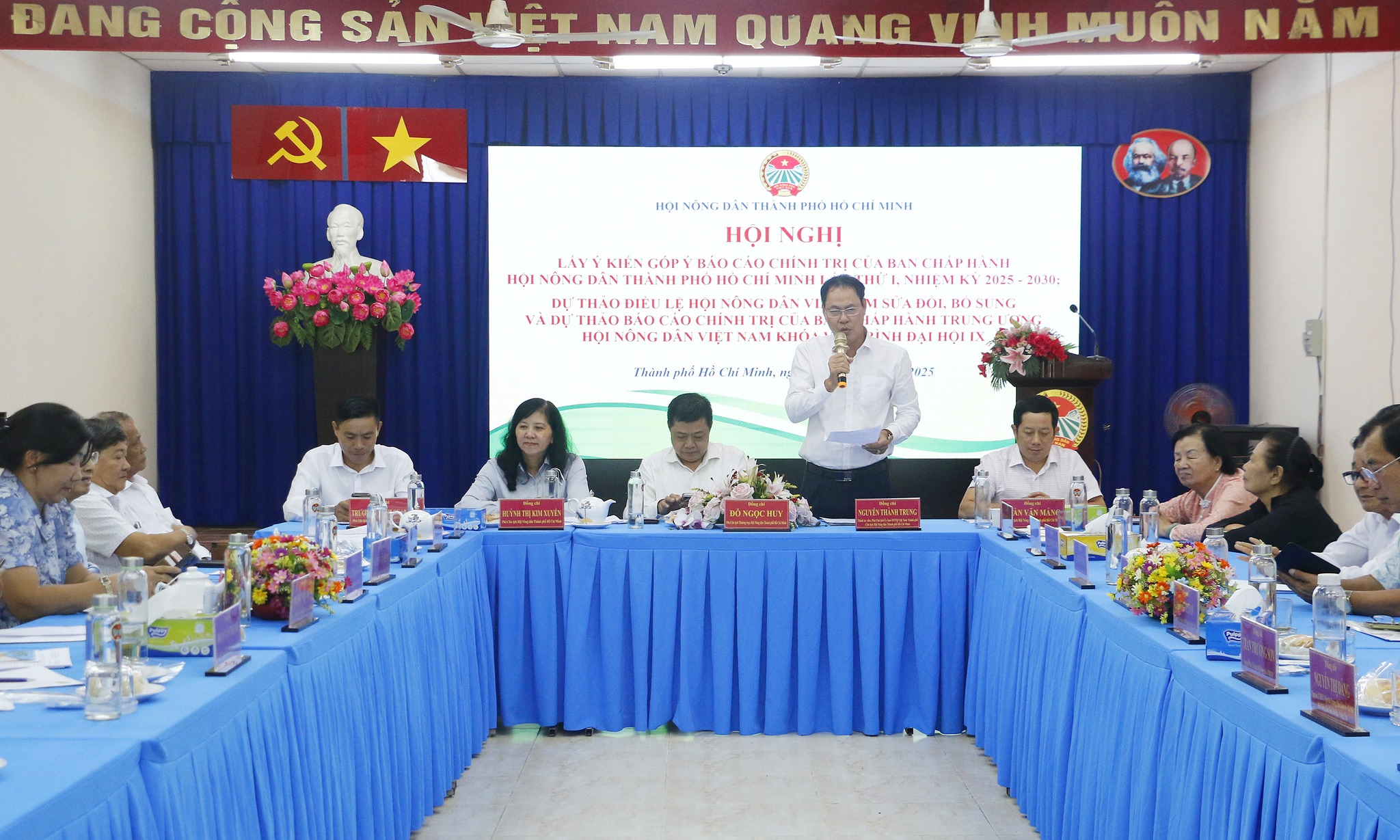 TP.HCM: Đề xuất "Chợ nông sản số" và ưu tiên vốn cho nông dân để giải quyết rủi ro thị trường - 1