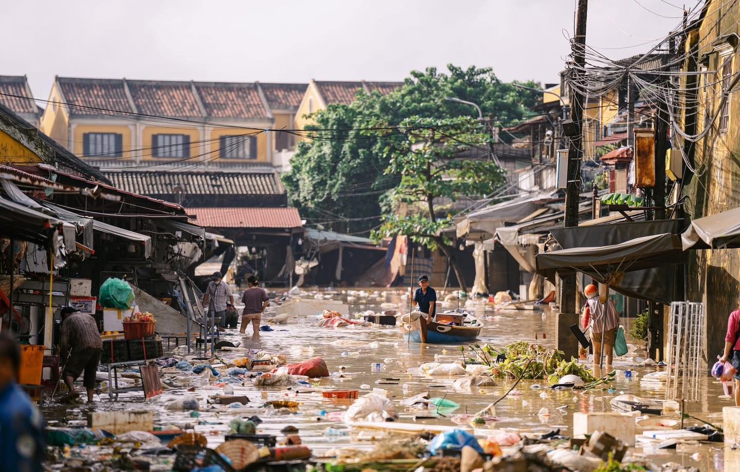 Hội An: Nước mắt trên phố và 'cơn đau' của di sản trăm tuổi - 5