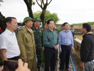 Chuyển động - Phó Thủ tướng Mai Văn Chính kiểm tra công tác khắc phục mưa lũ tại Đại Nội Huế