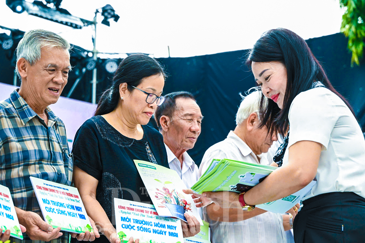 Không khí rộn ràng Ngày hội ‘Chung tay vì Môi trường – Bình Phú Xanh 2025’ - 8