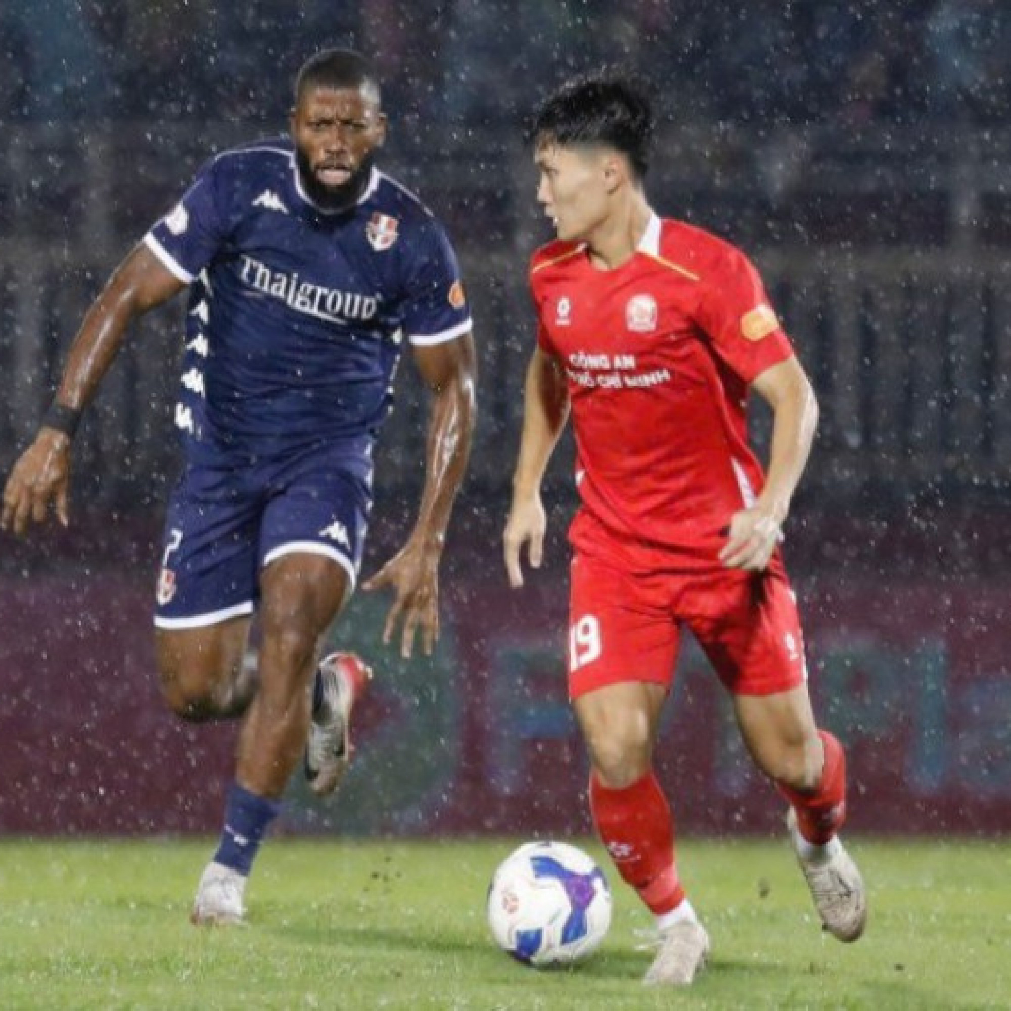 - Video bóng đá Công an TPHCM - Hải Phòng: Ngược dòng ngoạn mục, tạm chiếm top 3 (V-League)