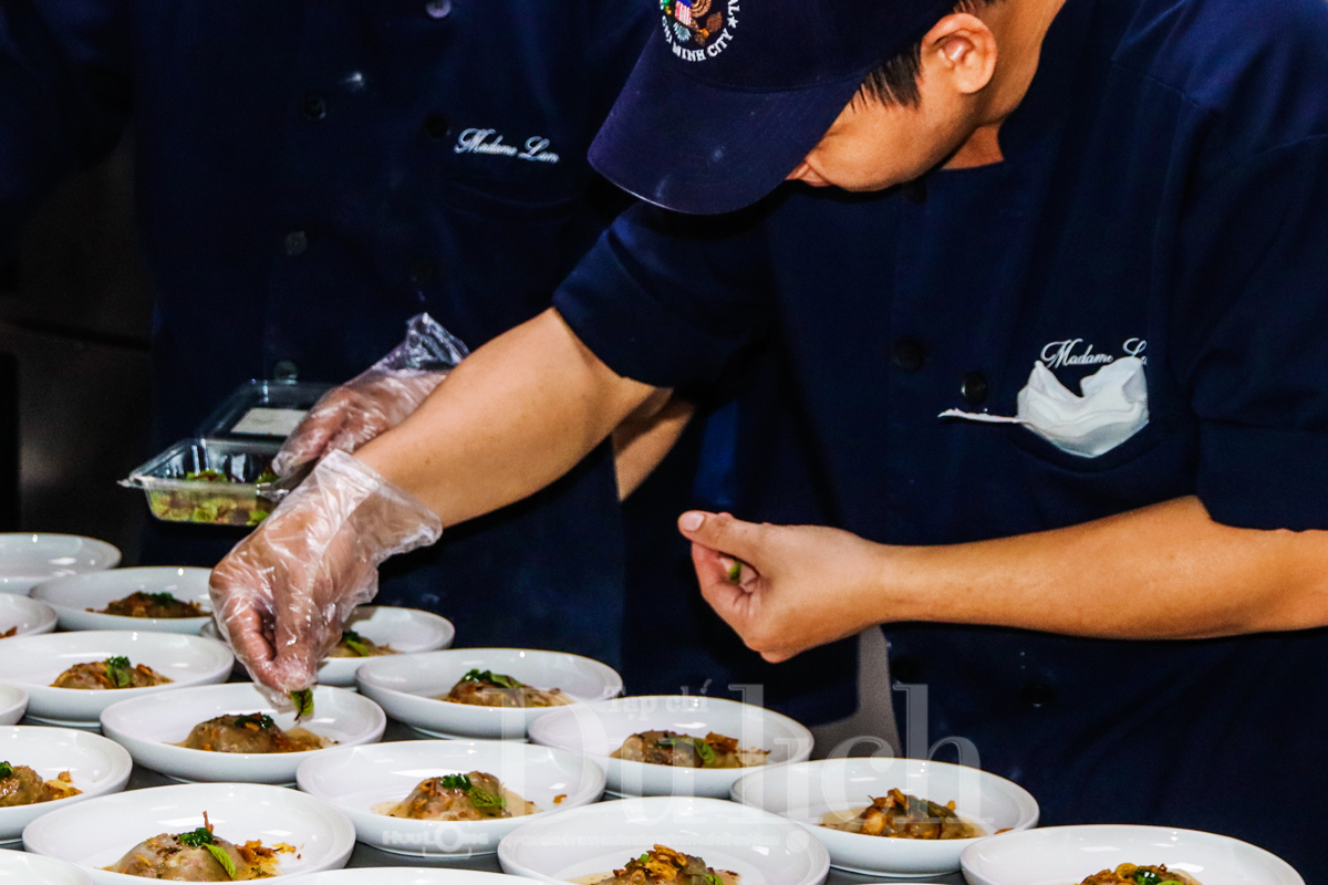 Thử đi ăn nhà hàng ba năm liền được vinh danh Michelin Selected - 2