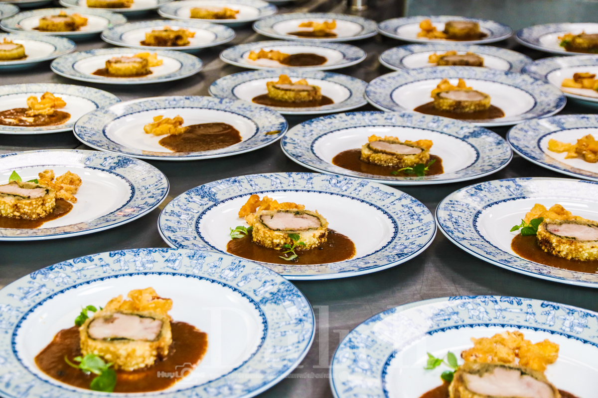 Thử đi ăn nhà hàng ba năm liền được vinh danh Michelin Selected - 3