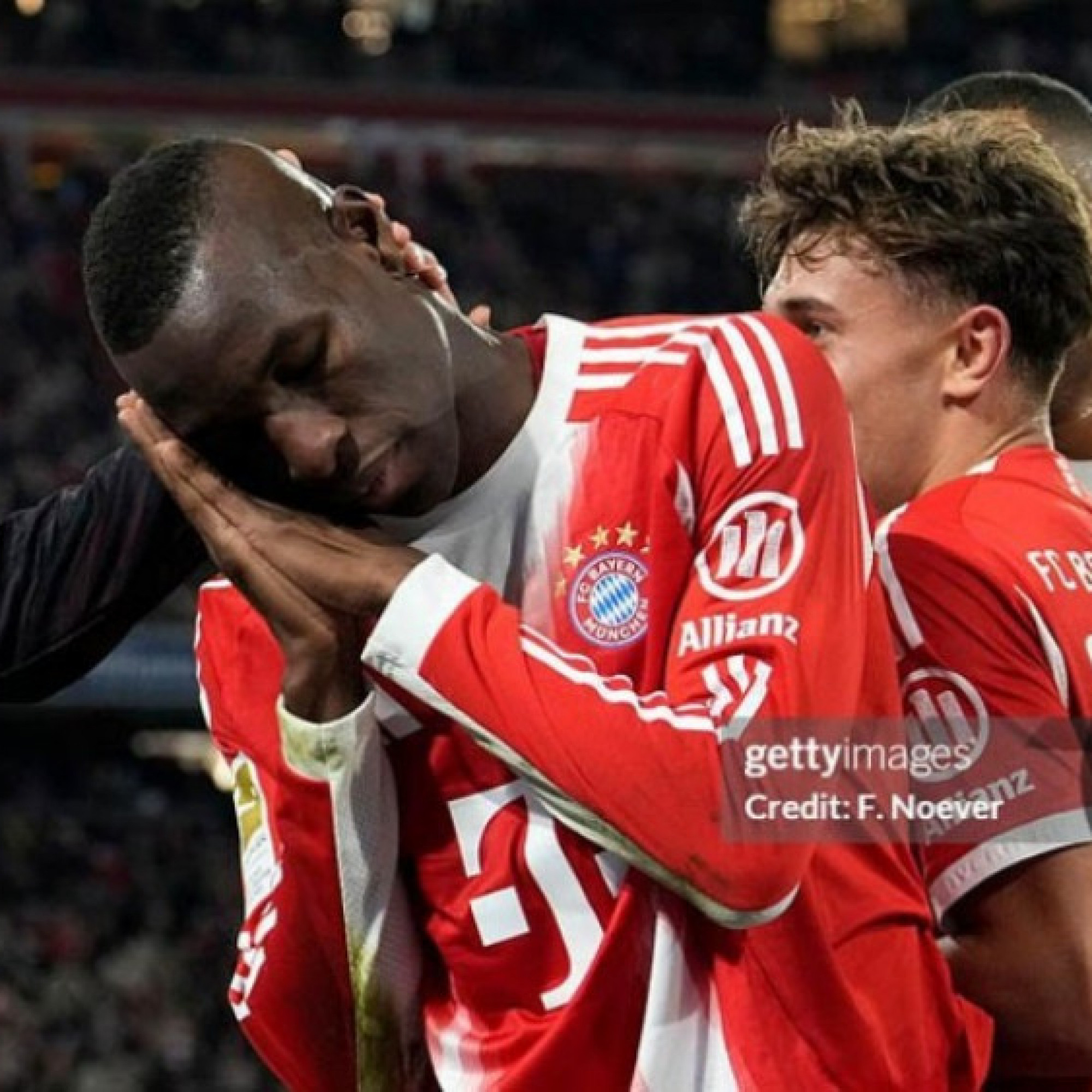  - Video bóng đá Bayern Munich - Leverkusen: Dấu ấn Jackson, hiệp 1 định đoạt (Bundesliga)