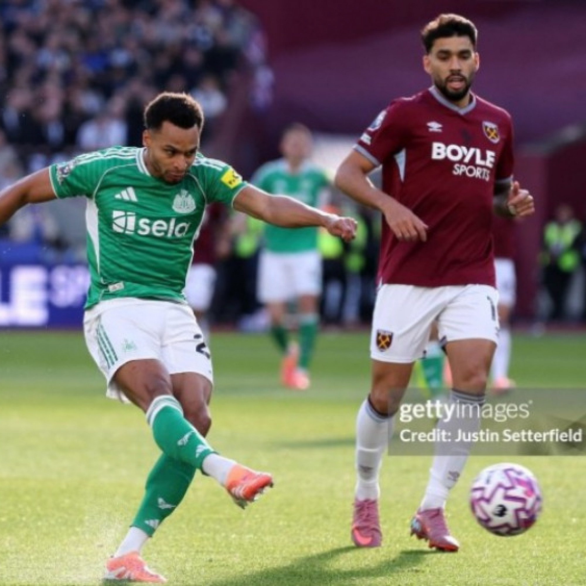  - Trực tiếp bóng đá West Ham - Newcastle: Trọng tài "bẻ còi", VAR từ chối phạt đền (Ngoại hạng Anh)