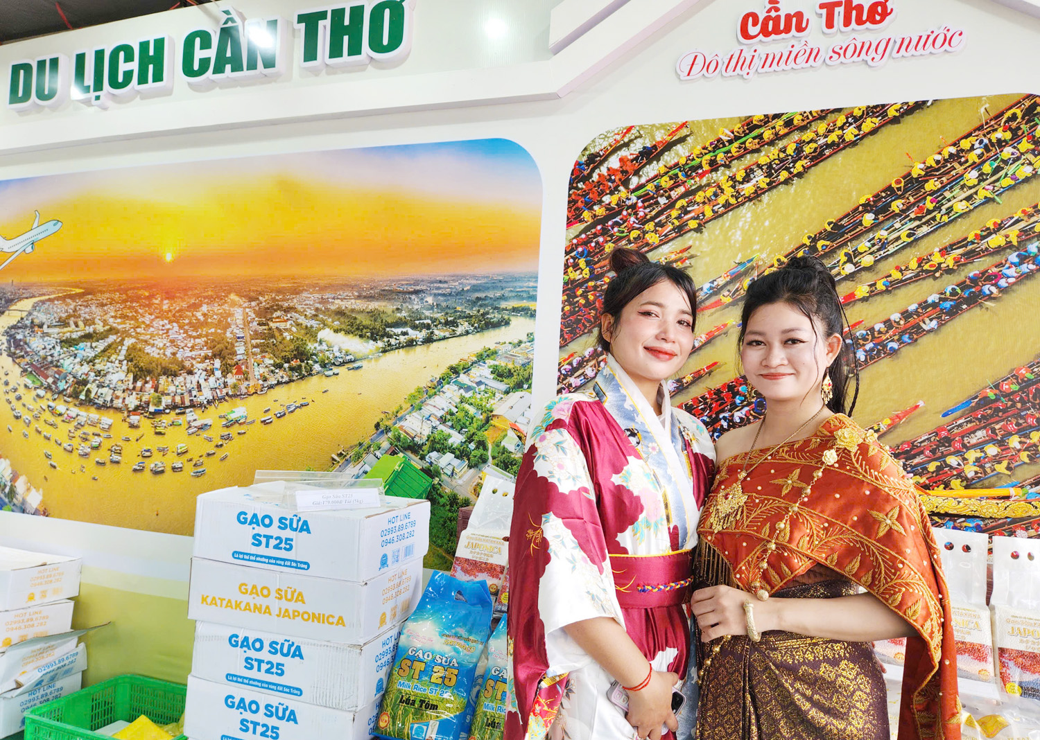 Doanh nghiệp du lịch mang gạo ST25 hữu cơ đến Lễ hội Oóc Om Bóc - 6