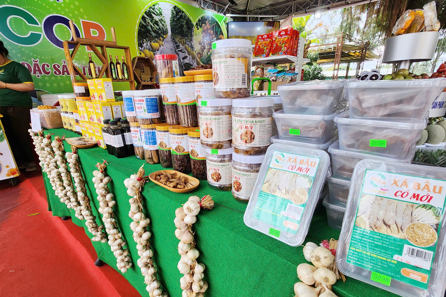 Doanh nghiệp du lịch mang gạo ST25 hữu cơ đến Lễ hội Oóc Om Bóc - 8