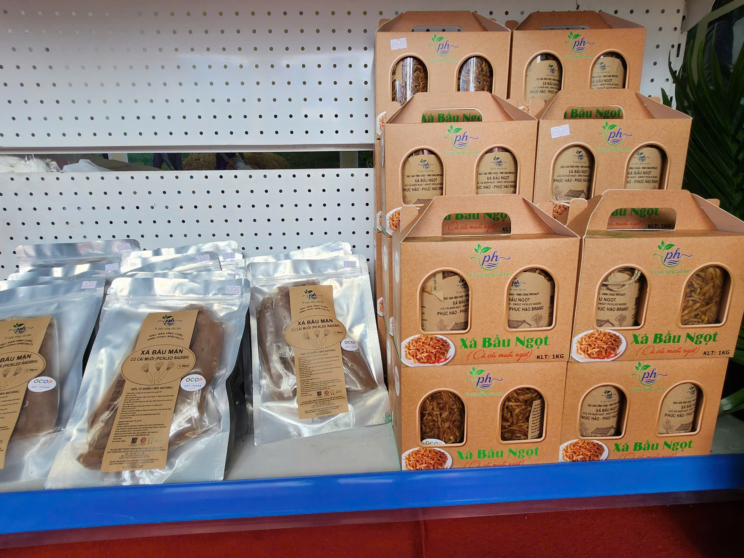 Doanh nghiệp du lịch mang gạo ST25 hữu cơ đến Lễ hội Oóc Om Bóc - 13