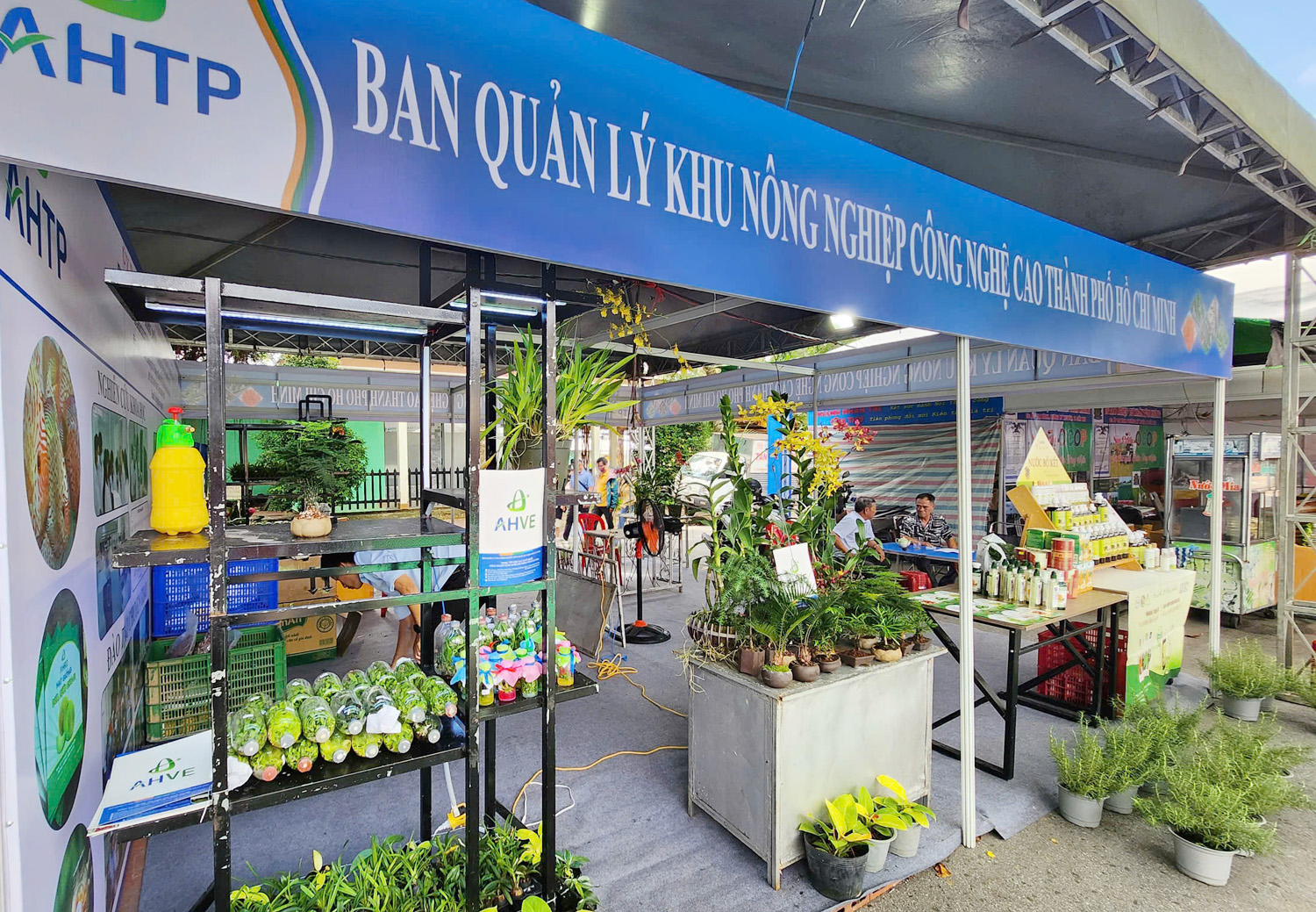 Doanh nghiệp du lịch mang gạo ST25 hữu cơ đến Lễ hội Oóc Om Bóc - 16