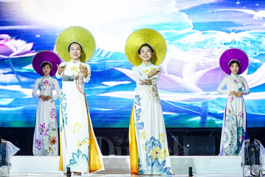 Chính thức khai mạc Green Food Fest 2025 - nơi văn hóa, du lịch và ẩm thực cùng hội tụ - 3