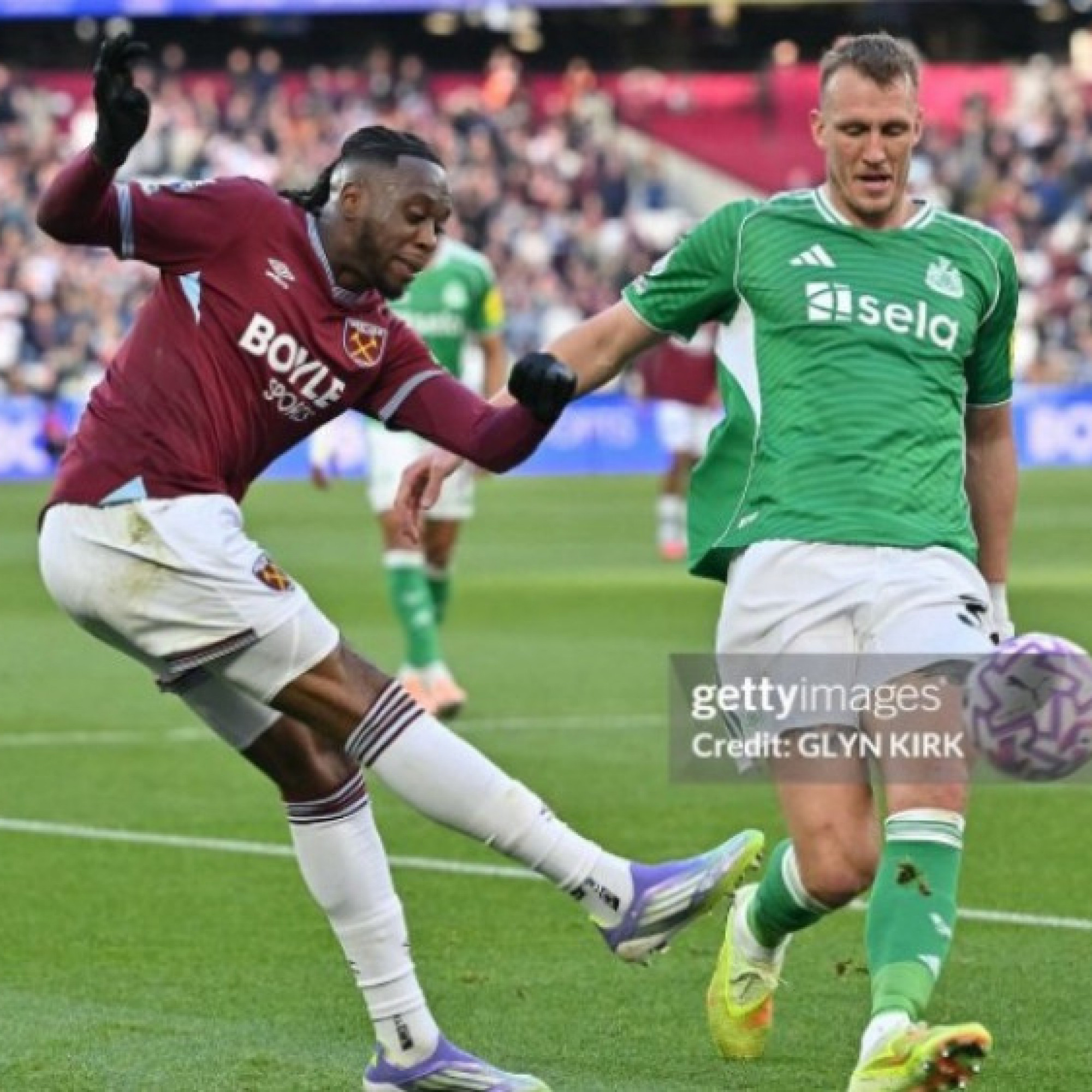  - Kết quả bóng đá West Ham - Newcaste: Ngược dòng nhờ siêu phẩm và phản lưới (Ngoại hạng Anh)