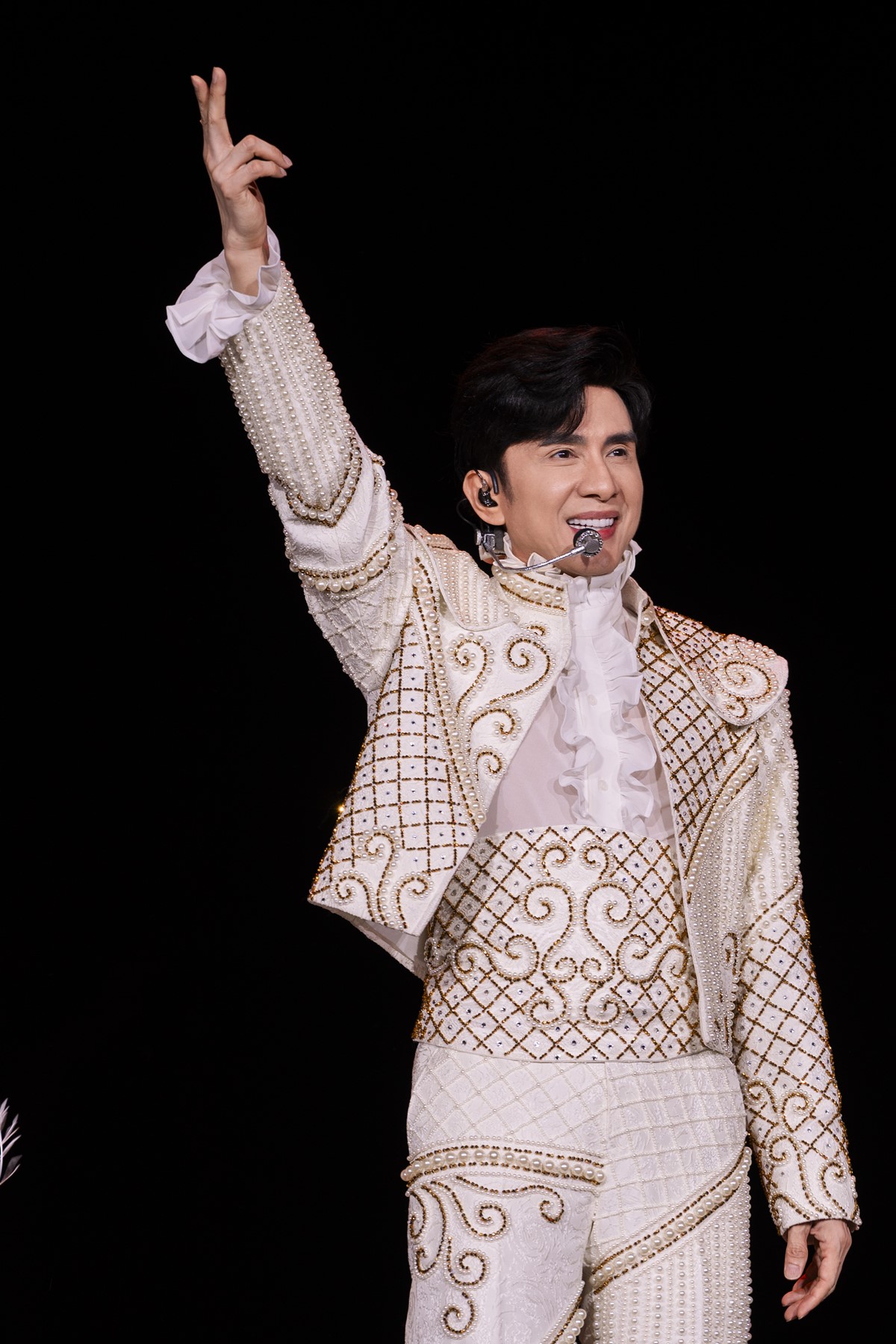 Hòa Minzy, Quốc Thiên, Đen, Rhyder xúc động tiết lộ Đan Trường là thần tượng từ bé - 1