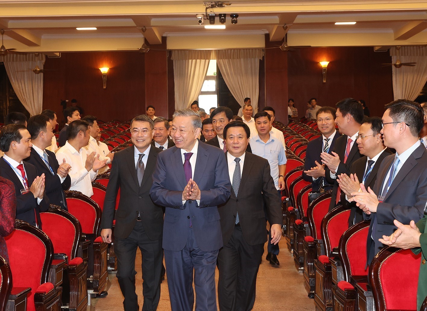 ky 1: cong tac to chuc va cong tac can bo - vua chay vua xep hang - 2