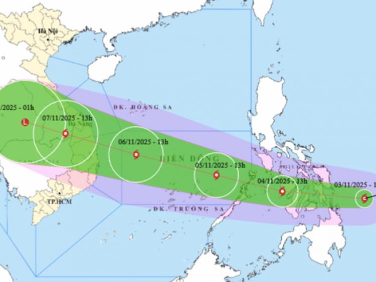 Bão Kalmaegi giật cấp 16 sắp vào Biển Đông, cảnh báo khẩn cho du khách