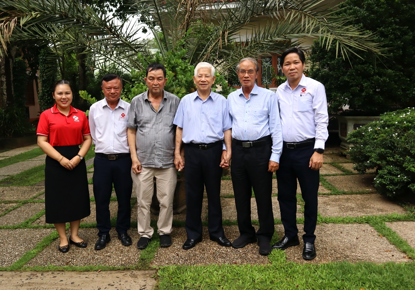 Thăm người lãnh đạo giản dị giữa làng quê - 6