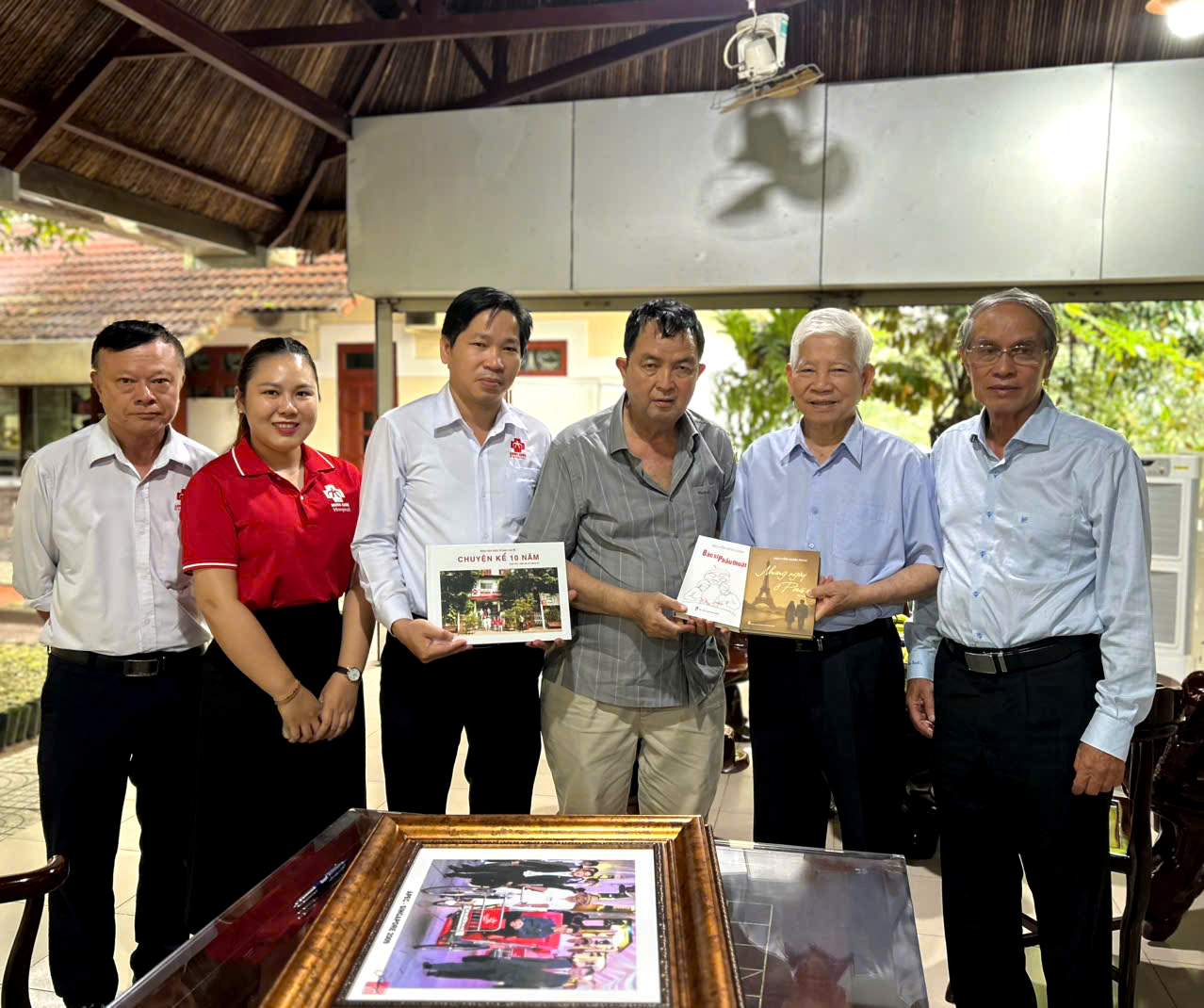 Thăm người lãnh đạo giản dị giữa làng quê - 5