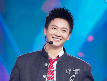 Ngô Kiến Huy lần đầu làm đội trưởng, nhận lời khen tuyệt đối từ MC Trấn Thành, Karik