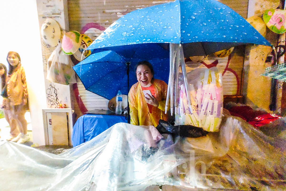 Cơn mưa giông tháng 11 vang vọng về bản tình ca cũ - 13