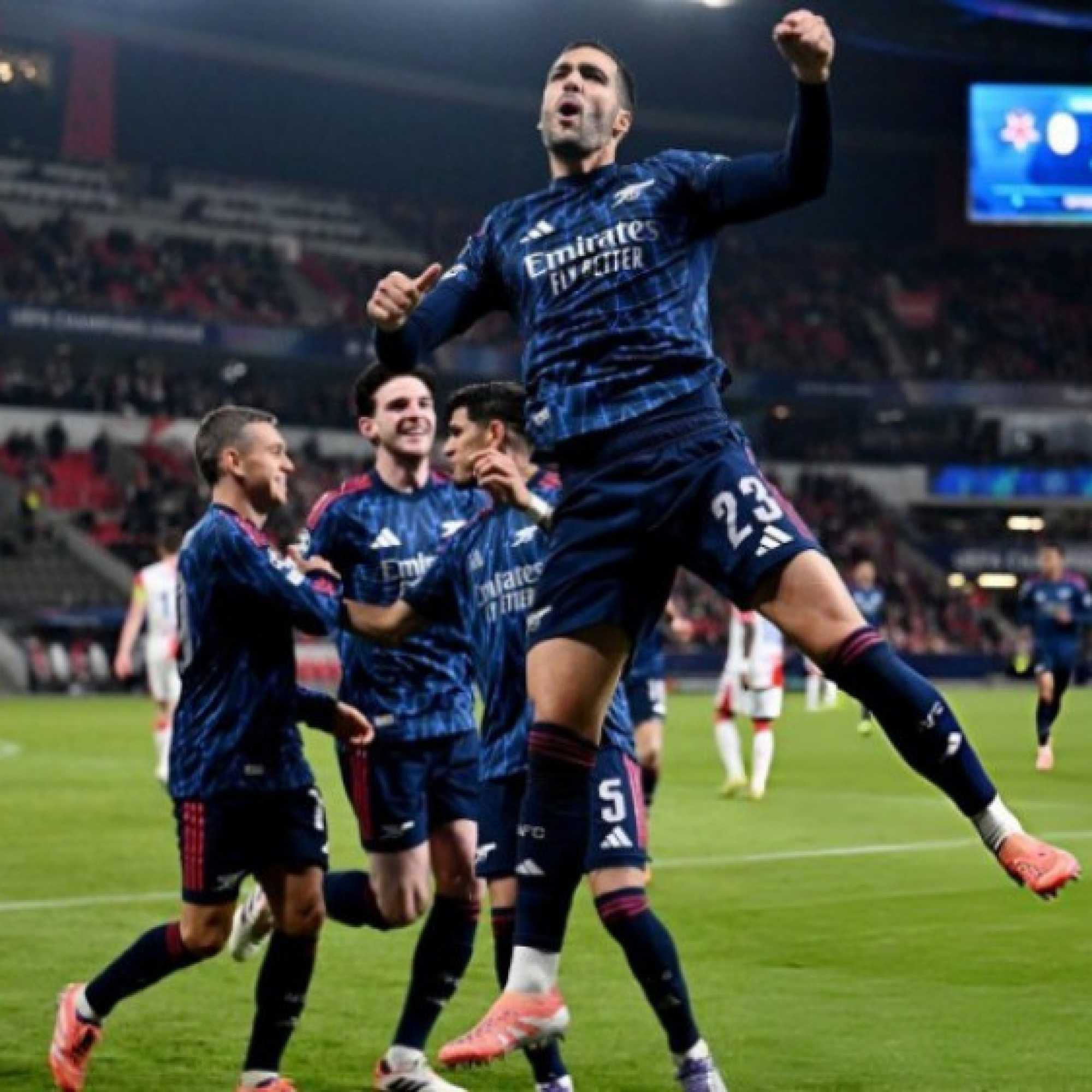  - Video bóng đá Slavia Prague - Arsenal: Cú đúp "siêu dự bị" (Cúp C1)