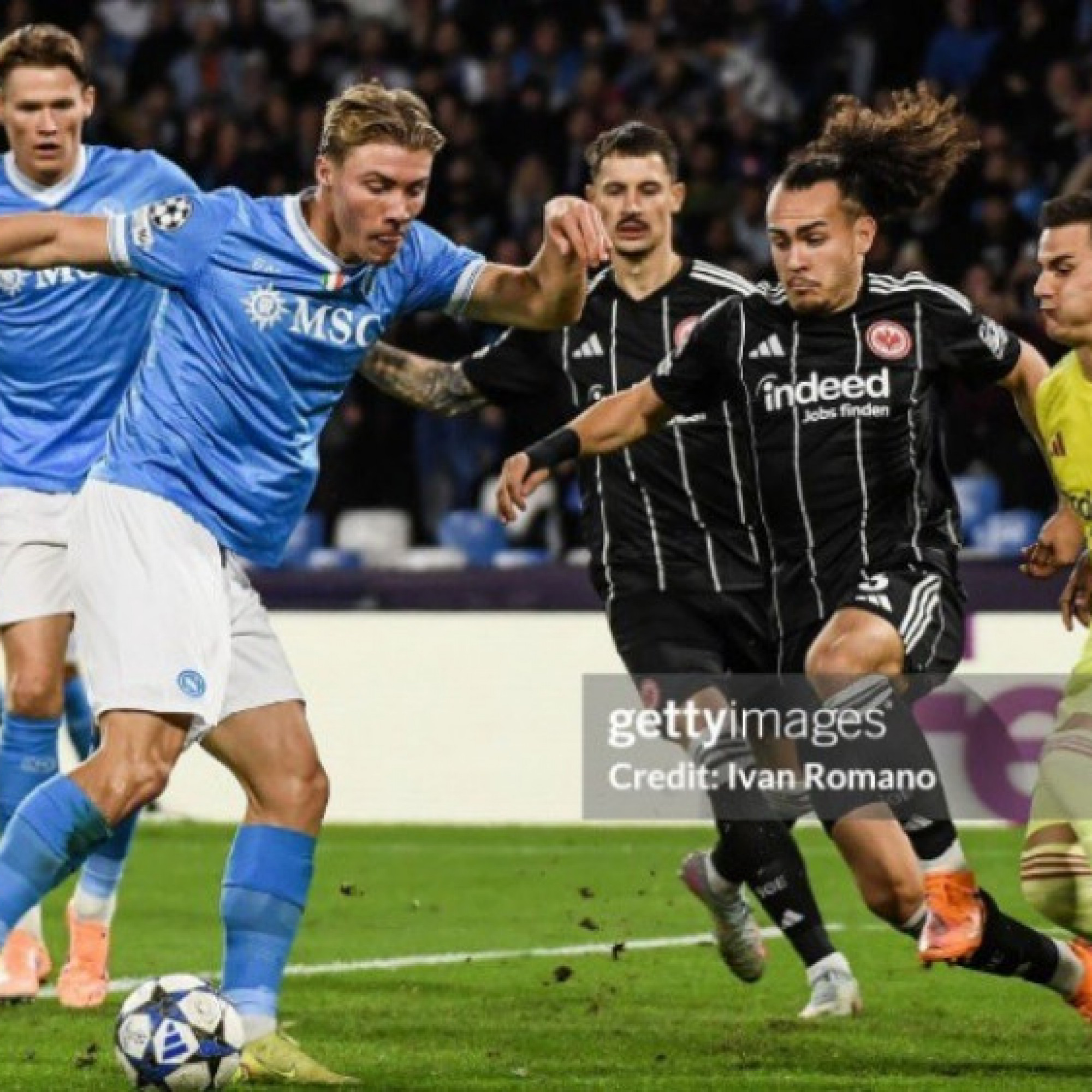 Video bóng đá Napoli - Frankfurt: Hojlund, McTominay nỗ lực (Cúp C1)