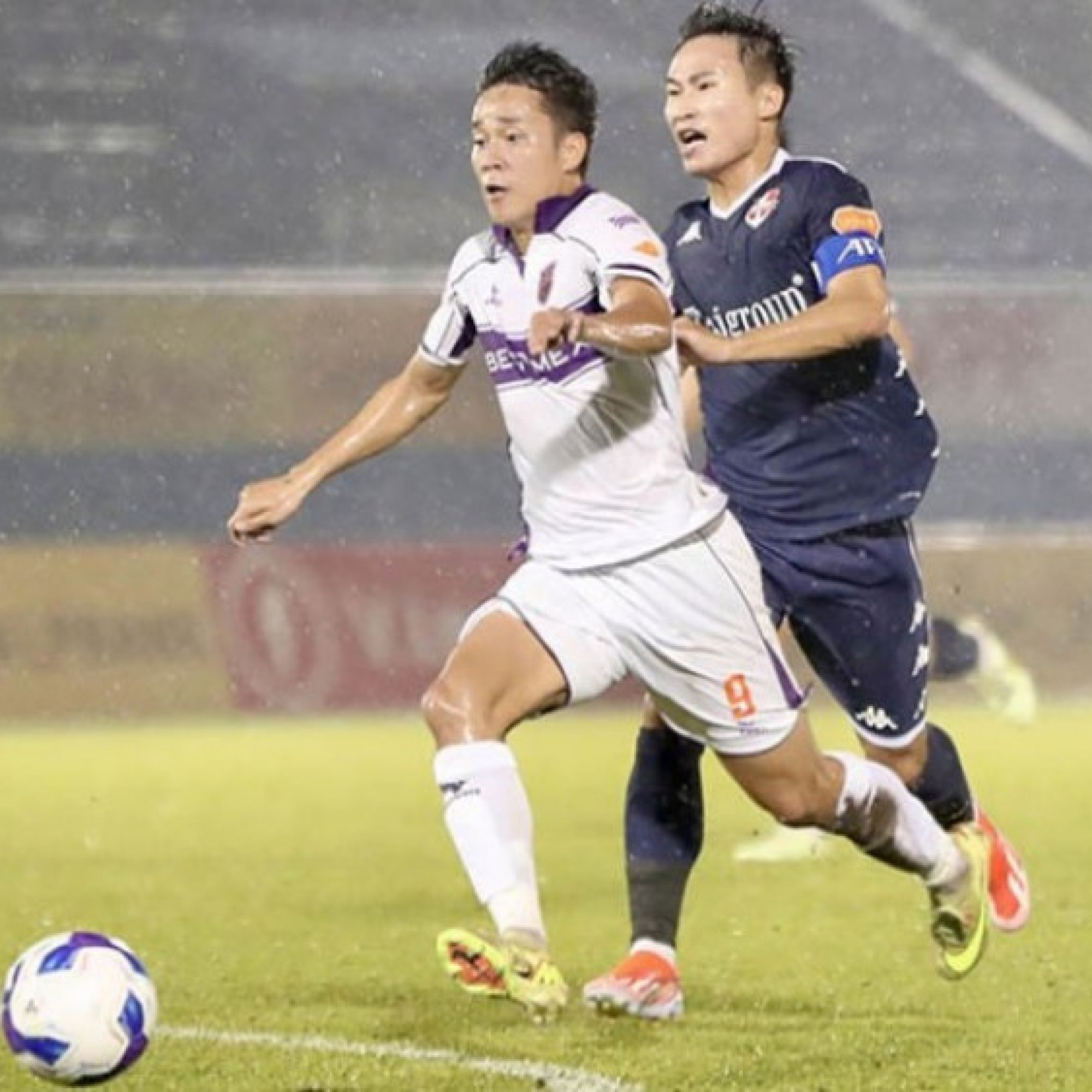  - Video bóng đá Becamex TPHCM - Hải Phòng: Ngoại binh lập công, áp sát ngôi đầu (V-League)
