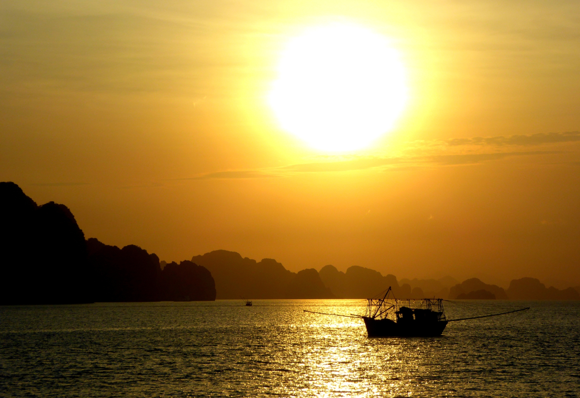 Tạp chí Mỹ gọi Cát Bà là 'Hòn đảo tuyệt vời nhất Đông Nam Á' - 4