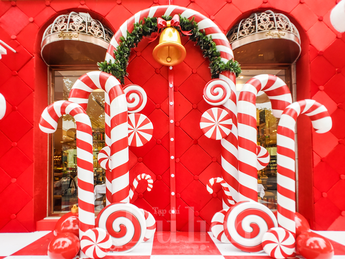 Sài Gòn sớm khoác áo Giáng sinh, rộn ràng bản hòa ca đón chào năm mới - 12