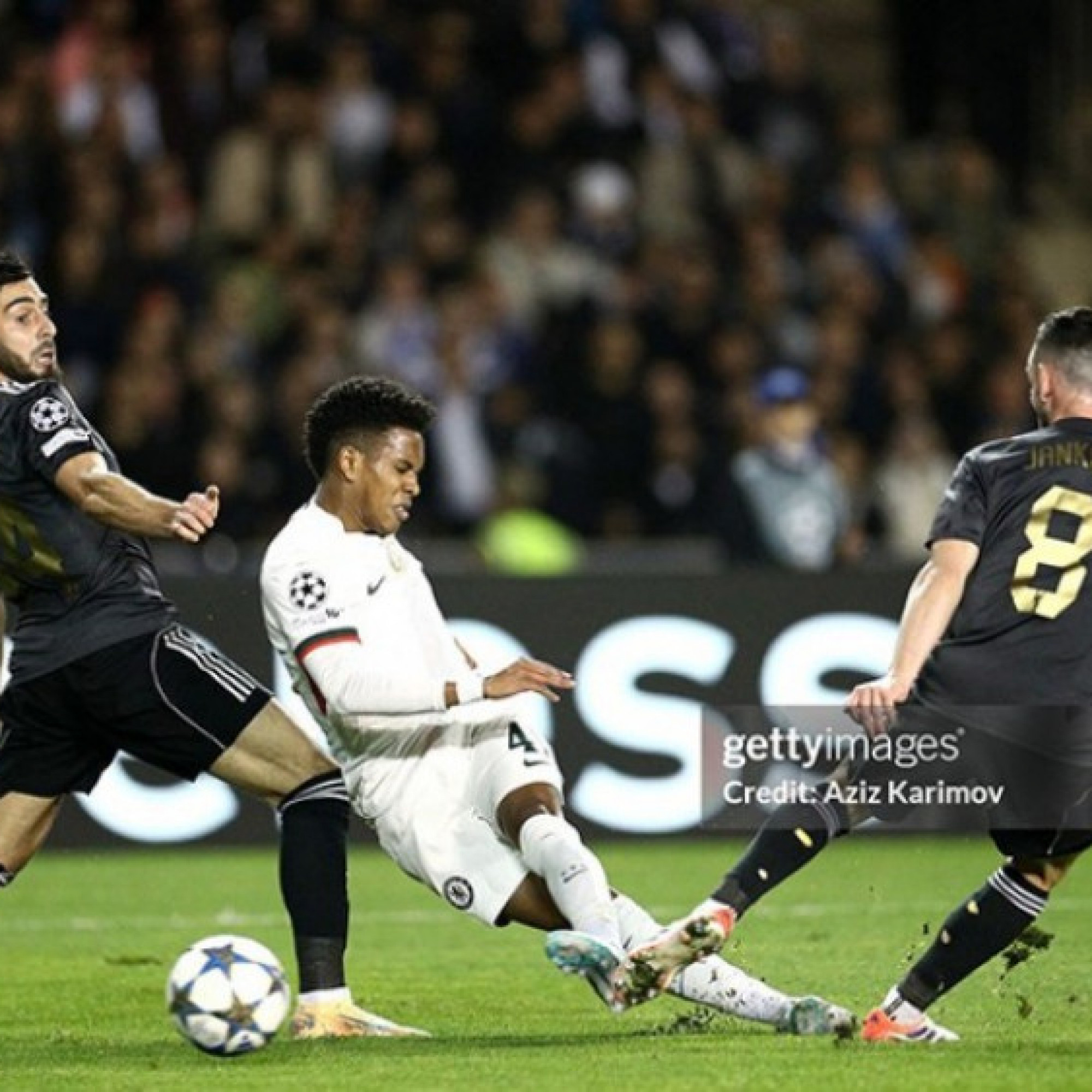  - Trực tiếp bóng đá Qarabag - Chelsea: Chủ nhà gỡ hòa (Cúp C1)