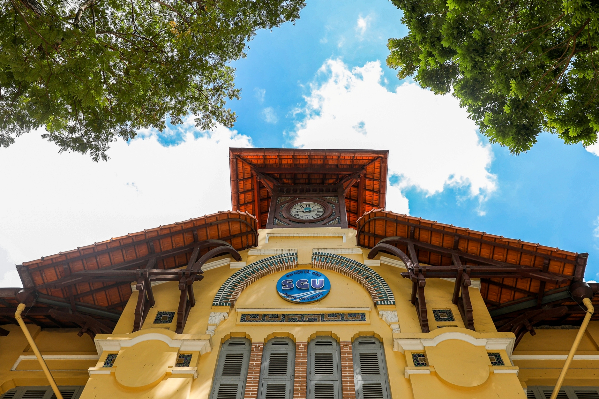 12 ngôi trường di sản 'vàng' mang dấu ấn thế kỷ tại TP.HCM - 1