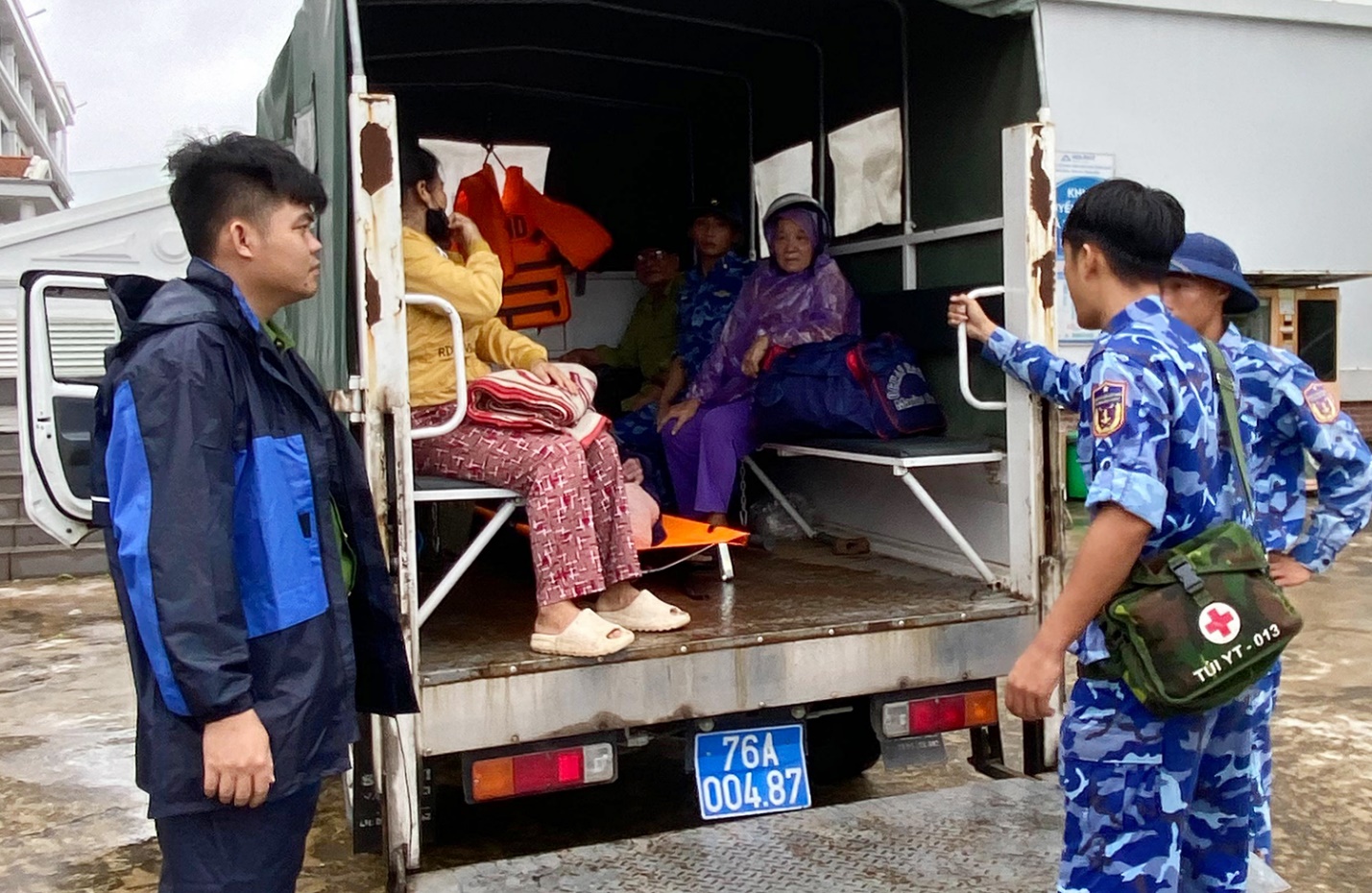 pho thu tuong tran hong ha: cac luc luong truc chien cao do giup dan ung pho bao 13 - 6