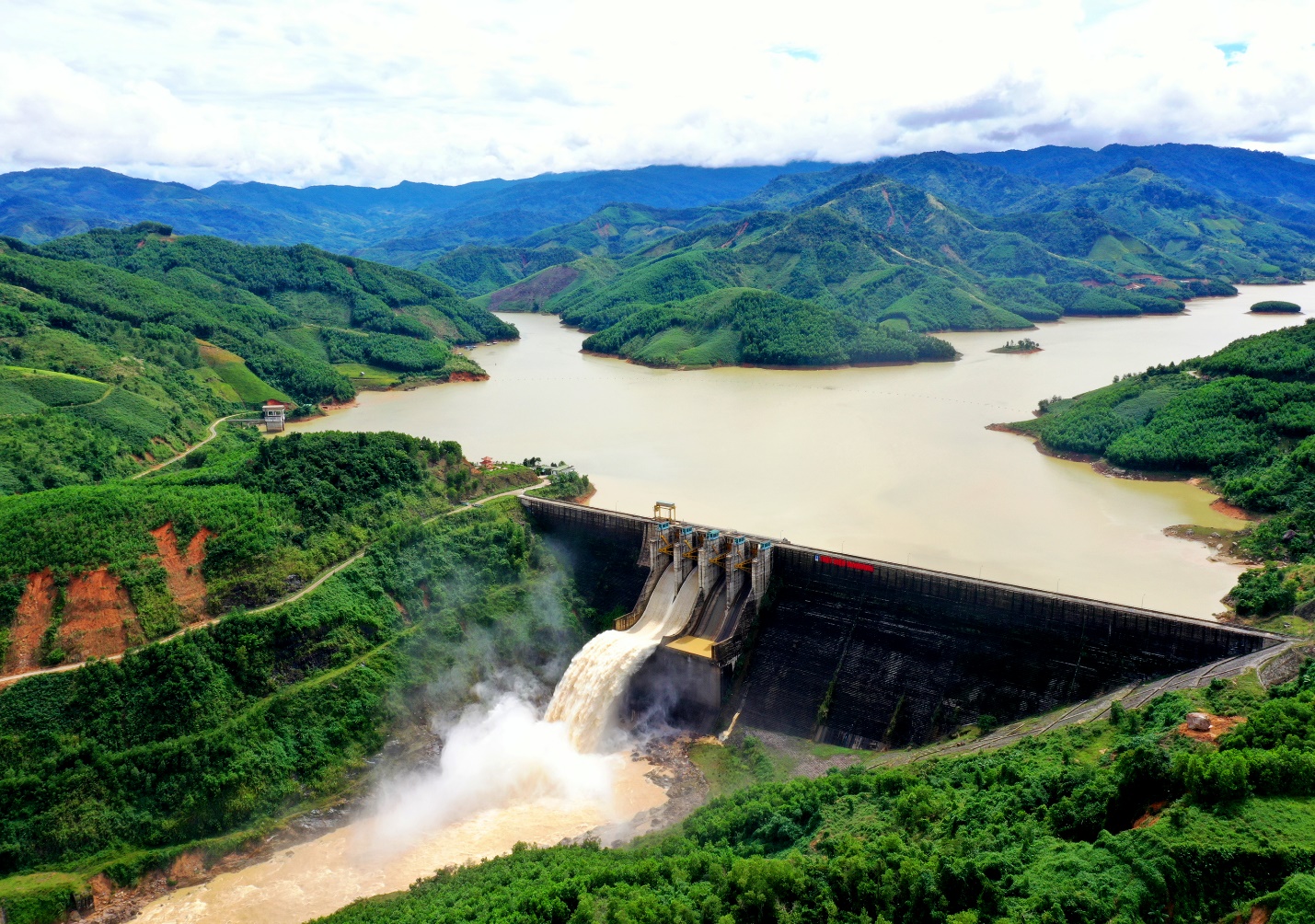 pho thu tuong tran hong ha: cac luc luong truc chien cao do giup dan ung pho bao 13 - 11