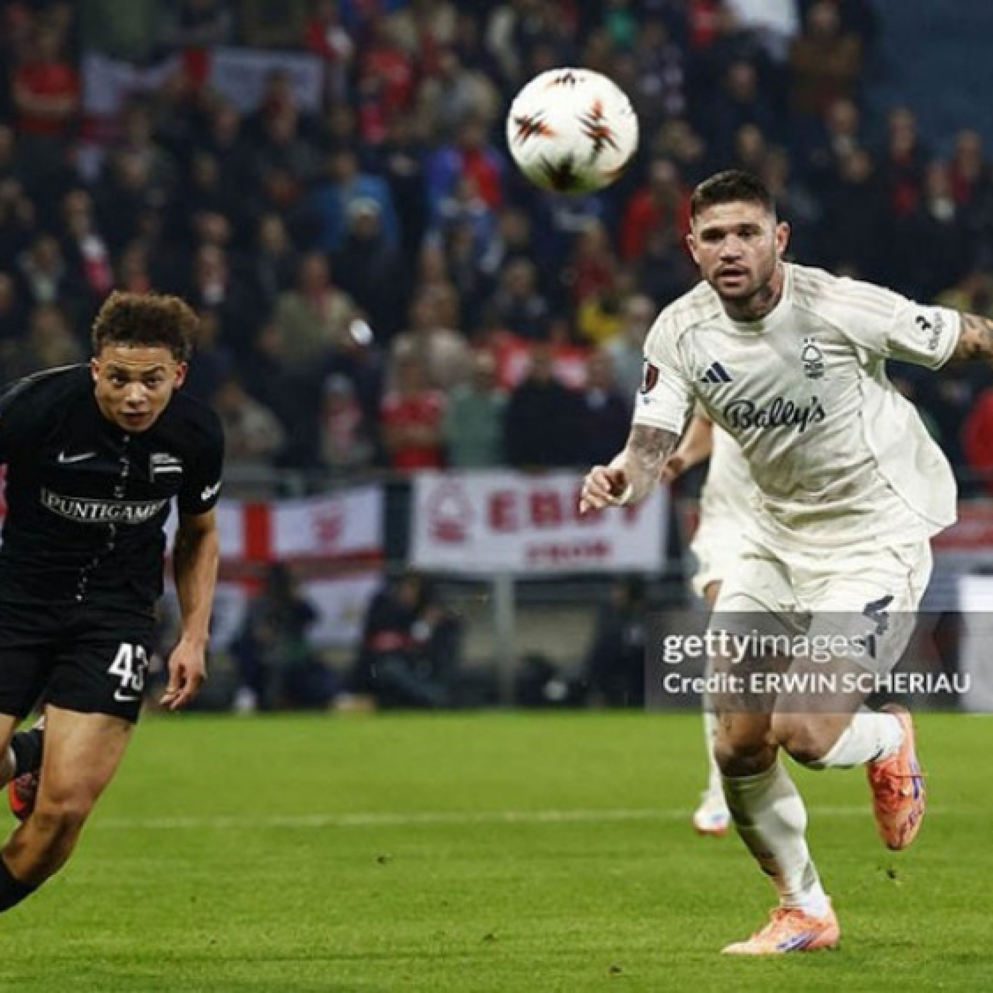  - Video bóng đá Sturm Graz - Nottingham Forest: So kè không khoan nhượng (Cúp C2)