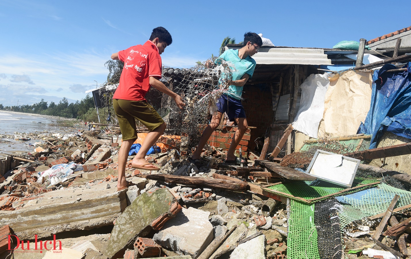trieu cuong dang cao lich su giat sap tan hoang nha dan ven bien quang ngai - 6