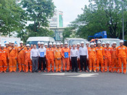 Điện lực Huế hỗ trợ Gia Lai khắc phục lưới điện do hậu quả của bão số 13