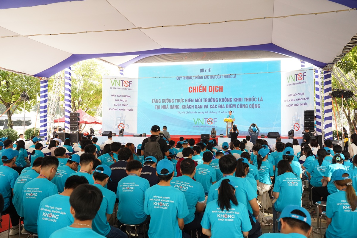 Ngành du lịch TP.HCM ‘nói không với khói thuốc’ - 4