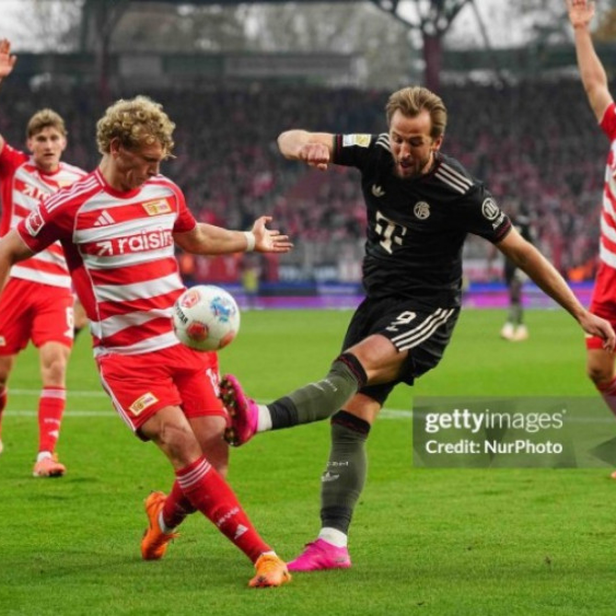  - Video bóng Union Berlin - Bayern Munich: Đôi công hấp dẫn (Bundesliga)
