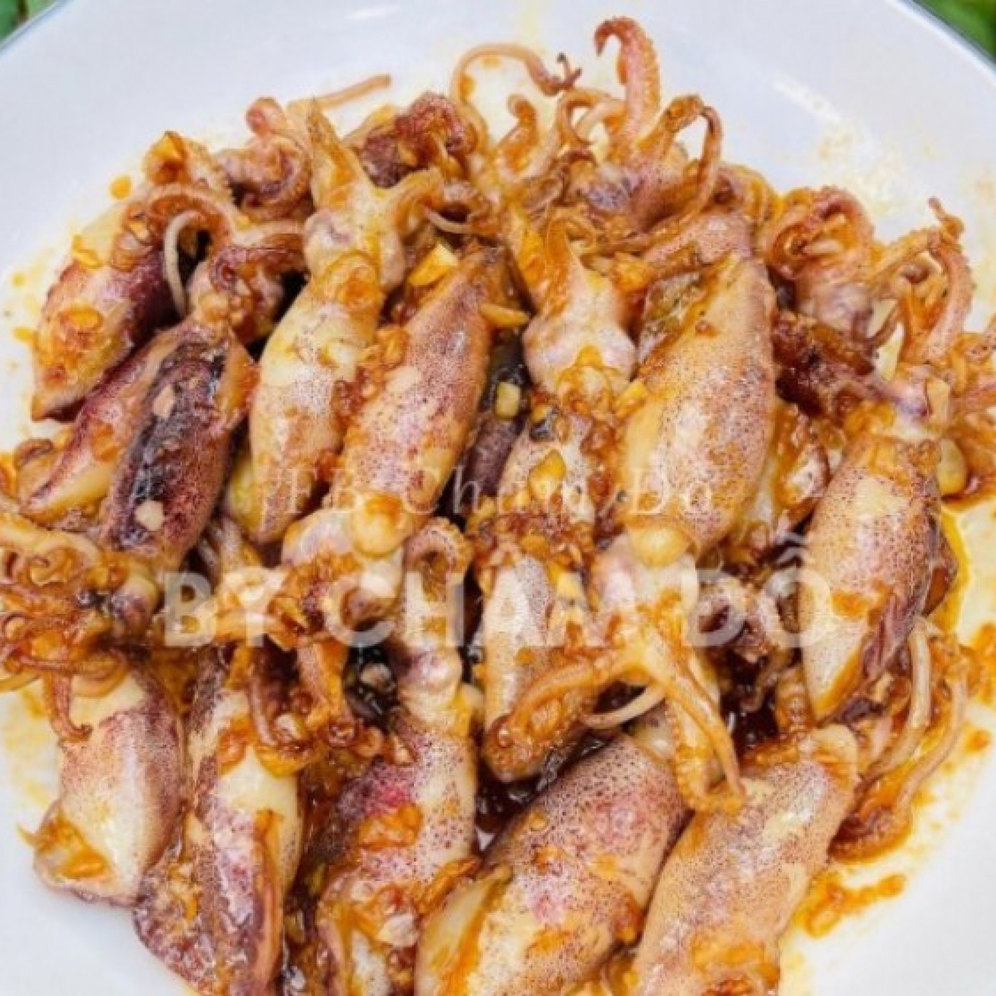 Mực chiên bơ tỏi ăn cơm hay ăn vặt đều ngon, cách làm cực kỳ đơn giản