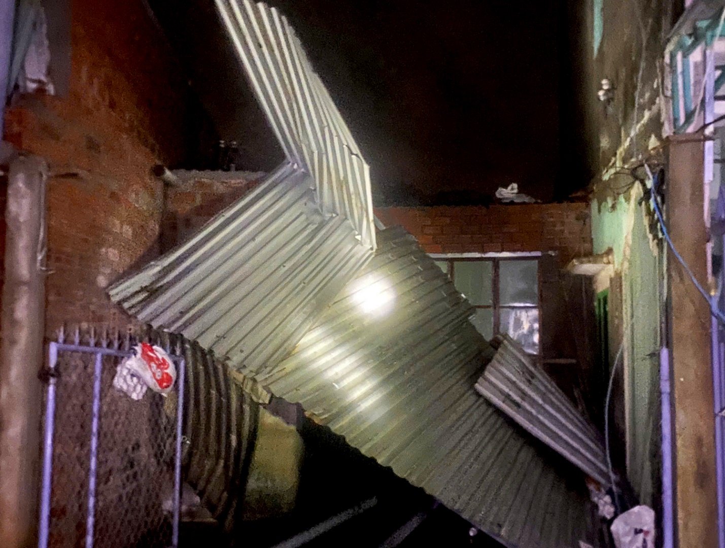 Bão số 13 gây thiệt hại ở Gia Lai hơn 5.000 tỷ đồng - 5