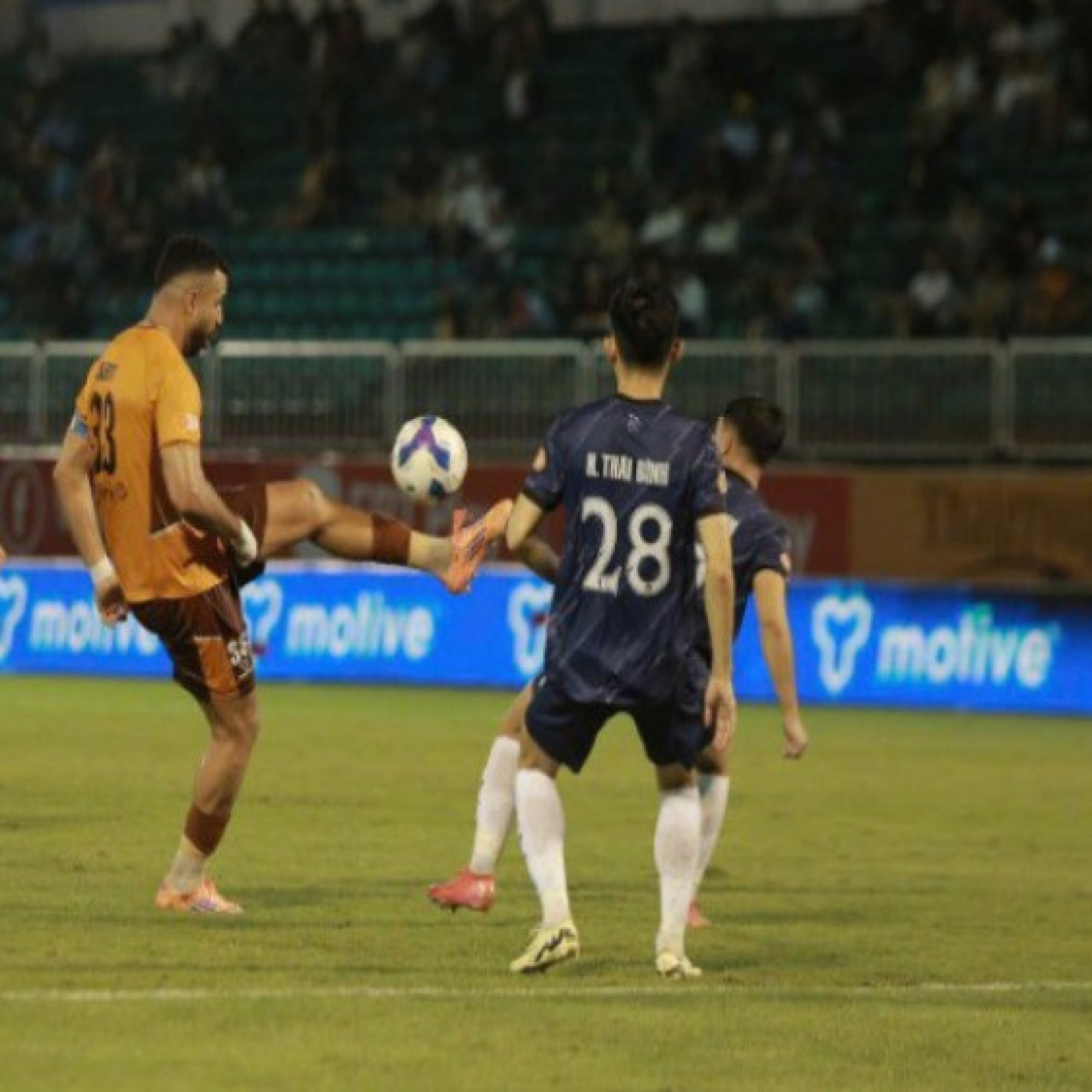  - Video bóng đá HAGL - Thanh Hóa: Ngoại binh mở điểm, vỡ òa phút 90+10 (V-League)